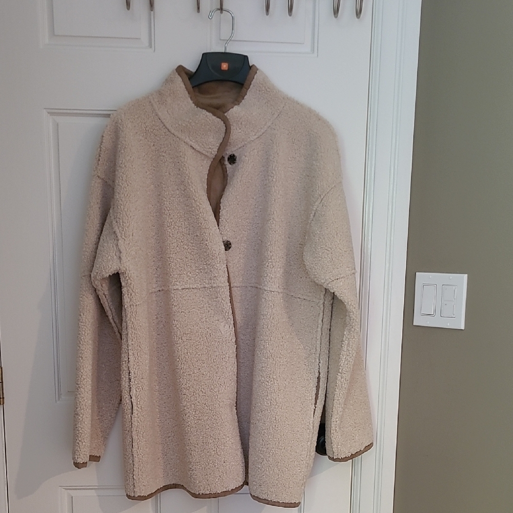 Velvet Cozy Cream Fleece Jacket, Reversable, Size L